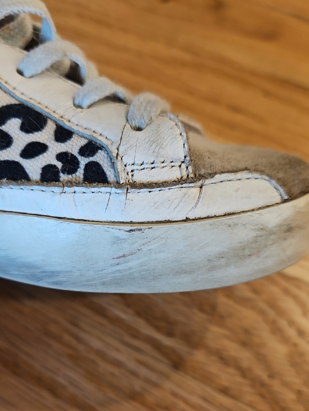 Golden Goose Leopard Sneakers - Picture 4 of 11